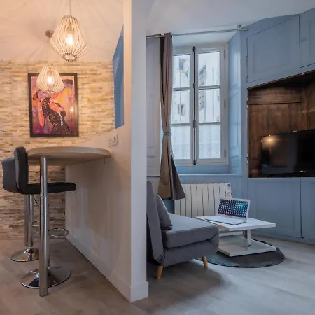 Appartement Moderne Dans Le Vieux Laval Laval (Mayenne)